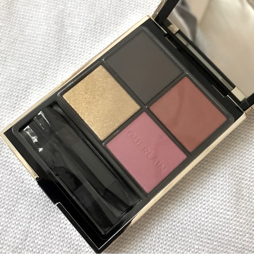 Guerlain ombres G eyeshadow